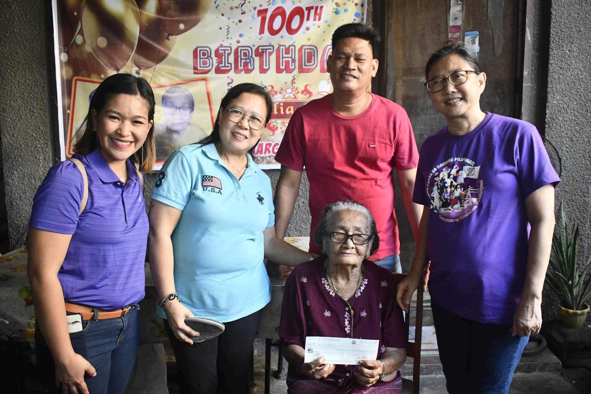 BACOLOD CITY CONDUCTS LADDERIZED CENTENARIAN PAY-OUT FOR SENIOR CITIZENS -  Bacolod City Government